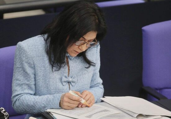 Reiche unterzeichnet Verträge zum Kohle-Ausstieg der LEAG