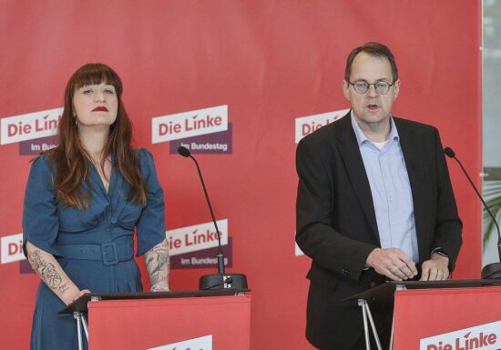 Weg für Rentenpaket frei - Linke will sich enthalten