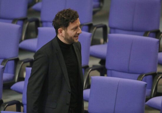 Banaszak pocht auf Nutzung von russischen Vermögen in der EU