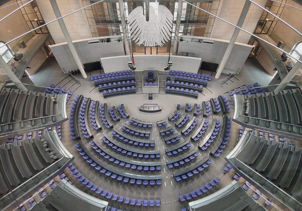 Bundestag: Mehr Geld für Fraktionen trotz geschrumpften Parlaments
