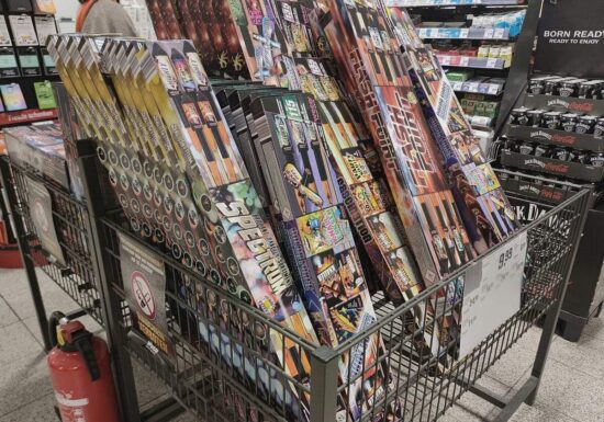 NRW-Innenminister spricht sich gegen Verbot von Feuerwerk aus