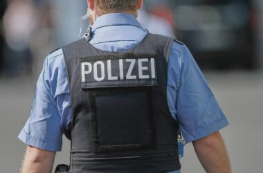 Großrazzia wegen Kinderpornografie-Verdacht in Oberbayern