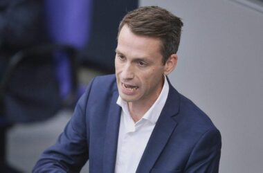 Grüne attackieren Linke im Rentenstreit