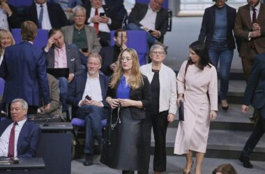 Dröge wirft AfD Provokationen und "Selbstmitleid" vor