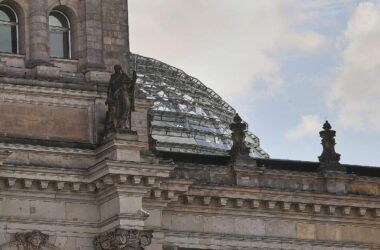 Klöckner will Ausschluss unsicherer Abgeordneten-Mitarbeiter