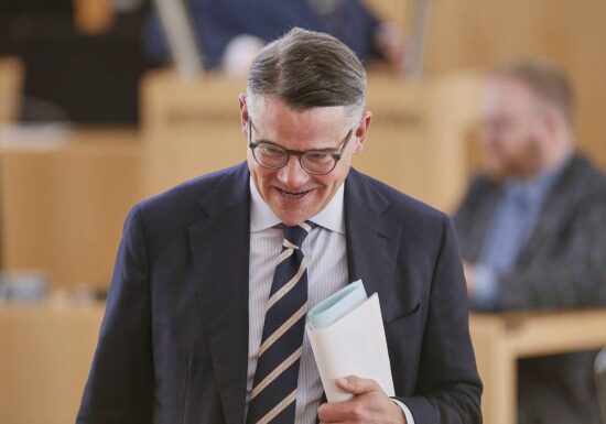 Rhein verlangt Stopp von Verbeamtungen im Öffentlichen Dienst