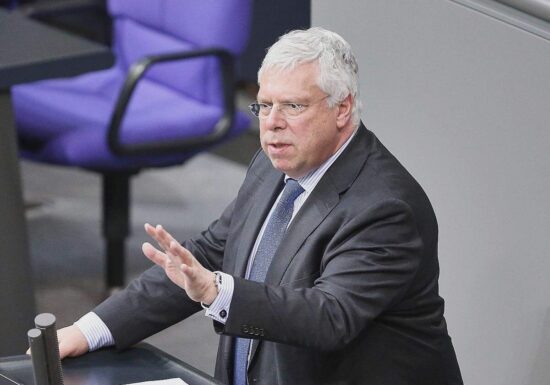 Ukraine-Verhandlungen: Hardt verhalten optimistisch für Kiew