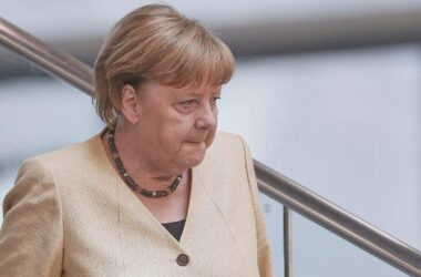 Merkel sieht Europa vor "großer Schlacht" mit USA um KI