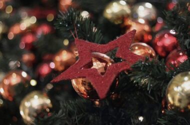 Deutsche geben rund 500 Euro für Weihnachtsgeschenke aus