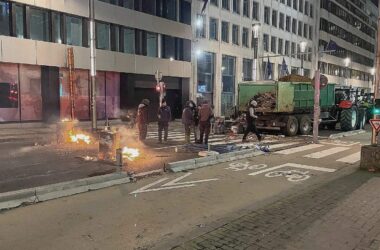 Massive Bauernproteste vor EU-Gipfel in Brüssel