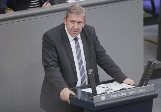 SPD-Politiker Schwarz fordert umfassende Unterstützung der Ukraine