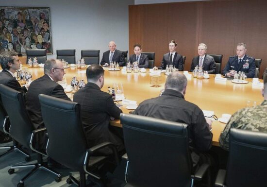 Bundesregierung sieht sich bei Ukraine-Gesprächen als Unterstützer