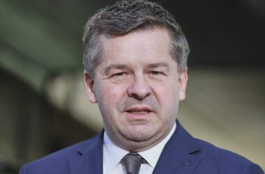 Schulze will mit KI und Handyüberwachung Terroranschläge verhindern