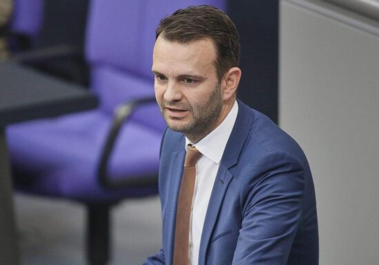 Bericht: CSU schickt Florian Dorn in Rentenkommission