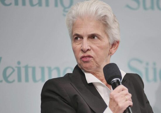 Strack-Zimmermann drängt auf Freigabe russischer Assets für Ukraine