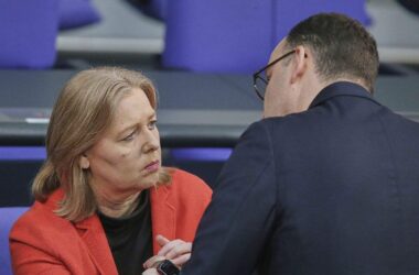 Spahn warnt Bas: Keine Abstriche bei Bürgergeld-Sanktionen