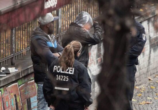 Richterbund: Staat spielt Organisierter Kriminalität in die Hände