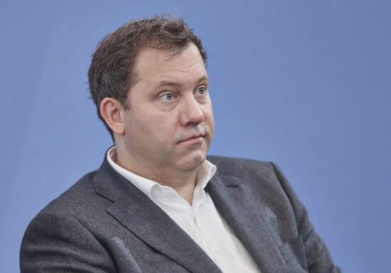 Klingbeil zeigt sich skeptisch zu Friedenstruppen in der Ukraine