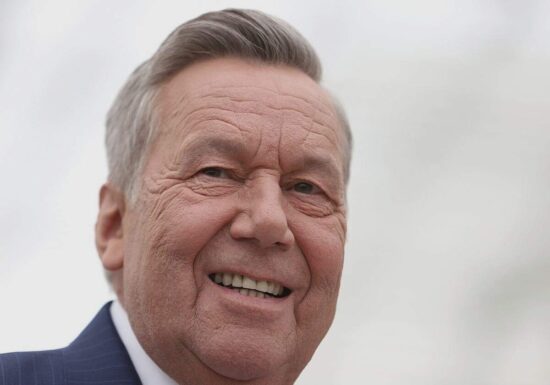 Depeche Mode an Spitze der Album-Charts - Roland Kaiser auf Platz 3