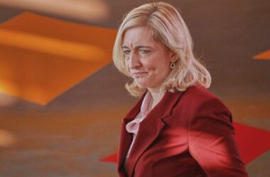 Nach Beitragserhöhungen: Warken attackiert Krankenkassen