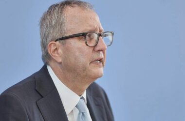 Voßkuhle warnt vor Gefährdung der Demokratie in Deutschland