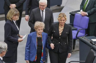 Bundestag gedenkt NS-Opfern