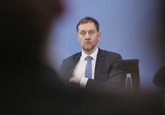 Kretschmer stellt EU-Klimaziele infrage