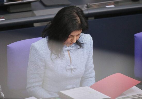 Wachsende Kritik an Reiches Führungsstil im Ministerium