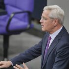 Röttgen fordert mehr Unterstützung für iranische Opposition