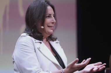 Aktivistin Tekkal: Merz muss Iraner im Freiheitskampf unterstützen