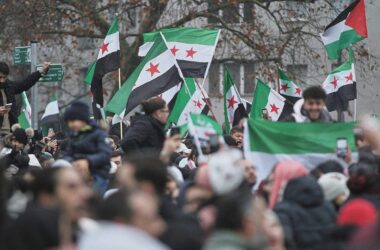 Kämpfe gegen Kurden: Linke fordert Abschiebestopp nach Syrien