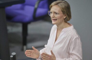 Brantner fordert mehr Druck auf iranisches Regime