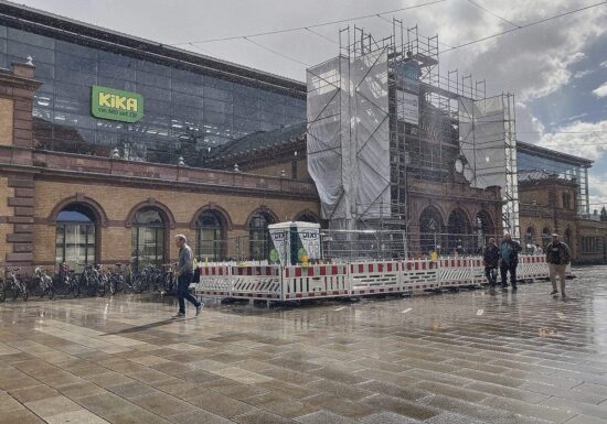 Grüne fordern mehr Mittel für Bahnhofsmodernisierung