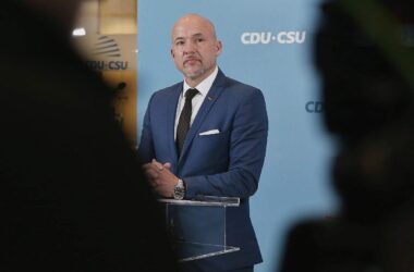 CSU-Landesgruppenchef unterstützt Merz bei Venezuela-Bewertung