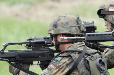 Laschet hält deutsche Soldaten in der Ukraine für möglich