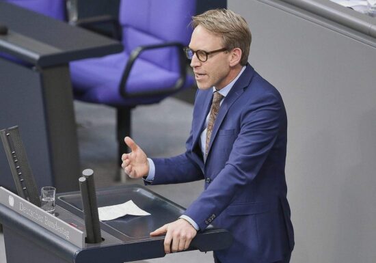 Parteien warnen vor Schaffung von Abschiebepolizei nach US-Vorbild