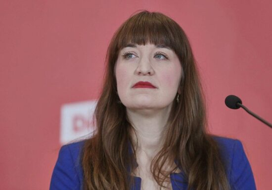 Reichinnek nennt SPD-Erbschaftsteuerreform "wenig glaubwürdig"