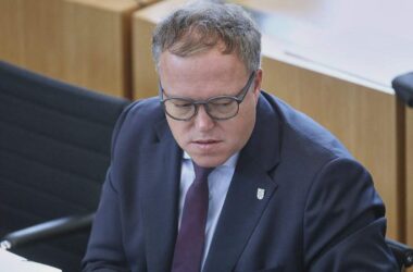 Thüringens Ministerpräsident kündigt Klage gegen Doktorentzug an