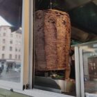 Van Aken spricht sich für "Dönerpreisbremse" aus