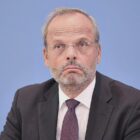 Klein bestürzt über Brandanschlag in Templin