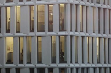 Dienstleister machen im Oktober weniger Umsatz