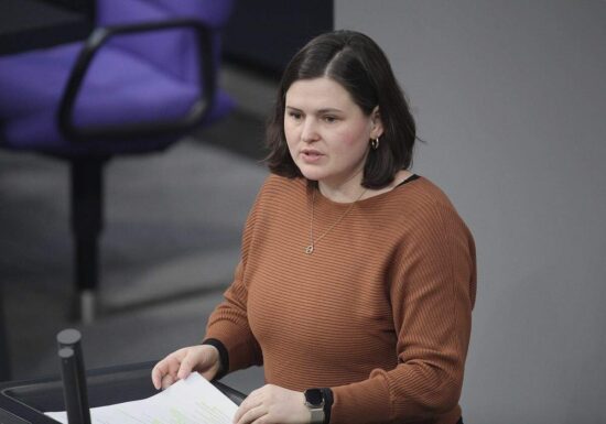 Grüne fordern mehr Druck auf Regime im Iran