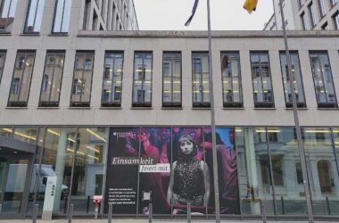 Bildungsministerium erhöht Hürden für Demokratieprogramme