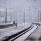 Schnieder sieht Verkehrsträger auf nahende Schneefront vorbereitet