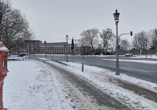 Wetterdienst warnt vor Glatteis in weiten Teilen Deutschlands