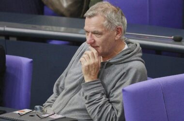 Van Aken fordert Sanktionen gegen Trump-Minister