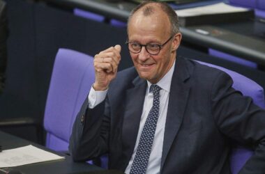 Insa: Union erstmals seit September wieder gleichauf mit AfD