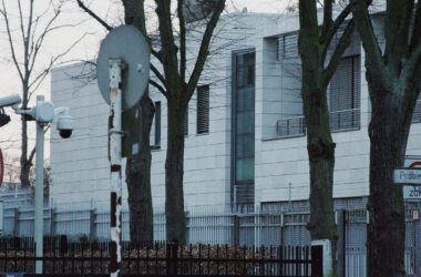 Jugendverbände von CDU bis Grünen fordern Bruch mit Teheran