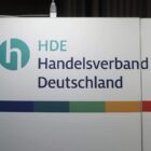Handelsverband warnt vor Belastungen durch Textilgesetz