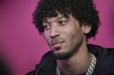 Taylor Swift hält Spitze der Single-Charts - Jazeek auf Platz zwei